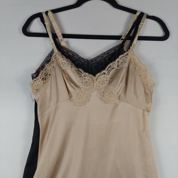 Vasarrette  Slip dress nightgown set of 2 size 32 A /32 - Picture 5 of 13